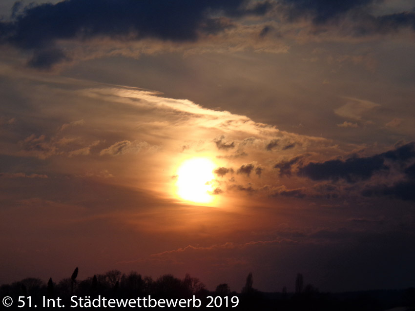 133 Platz-028-Kathi Lindl 0213_Sonnenuntergang im Herbst