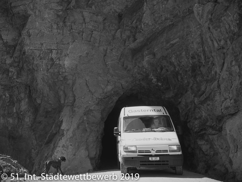 091 Platz-023-Bob Coulin 3406_Aus dem Tunnel